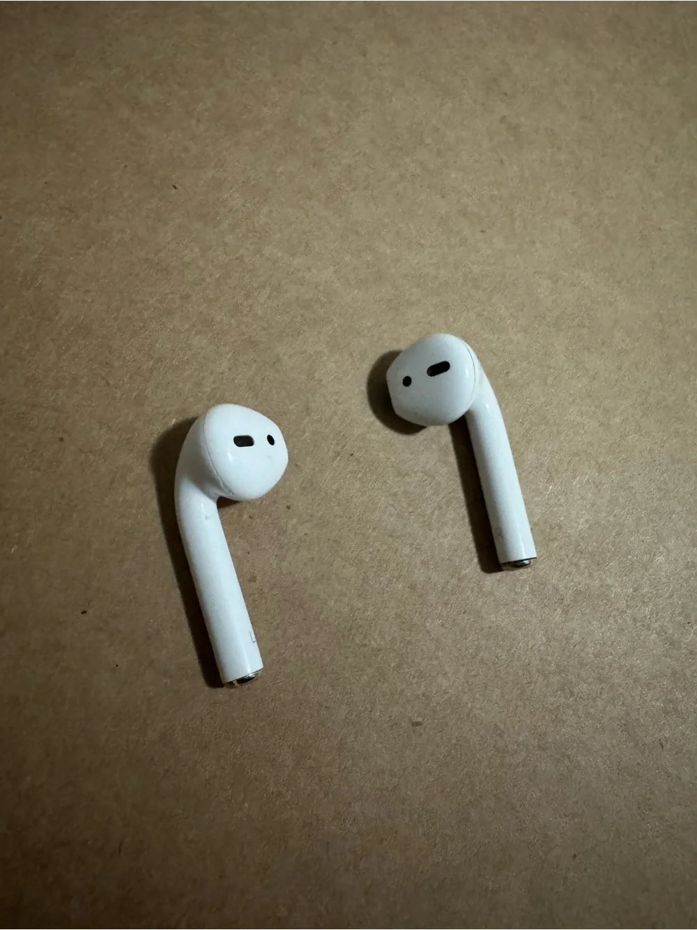 Second Gen Apple AirPods - USED